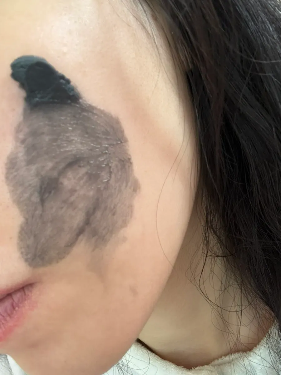 Cleansing balm for dry skin: HEEDA Jirisan Charcoal Cleansing Balm