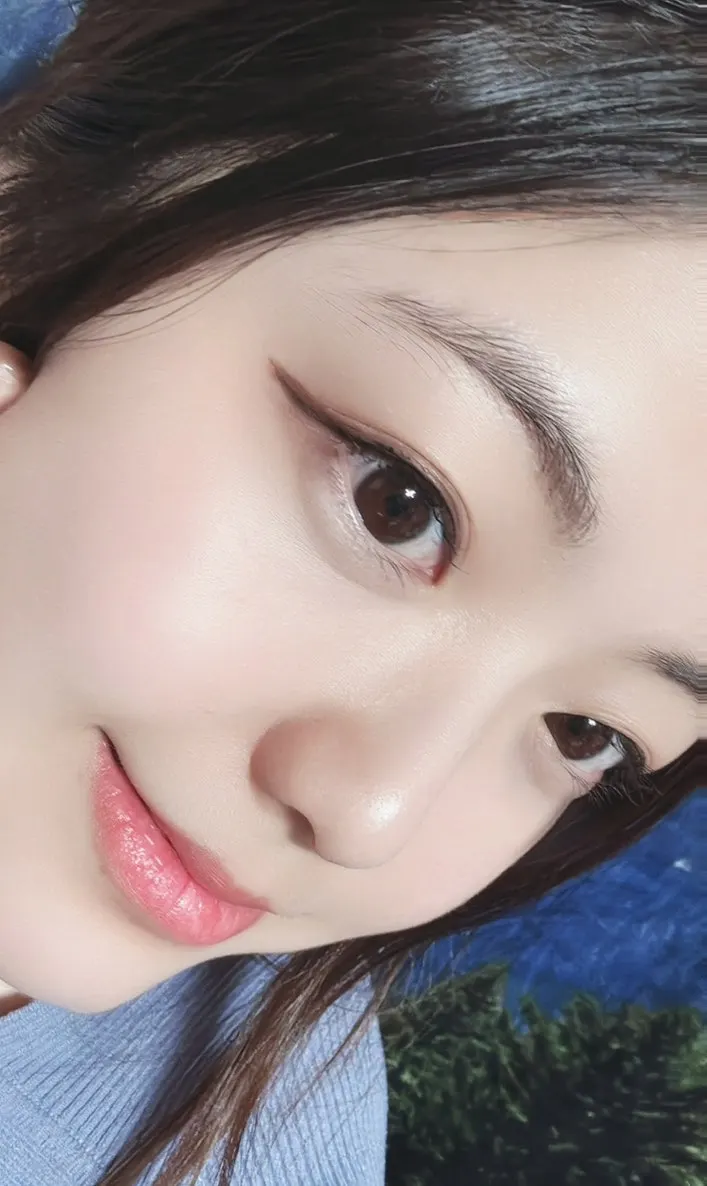 Low-pH cleansing foam for dry skin: HEEDA Jirisan Charcoal