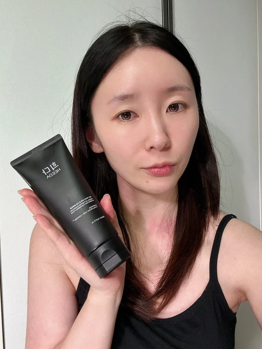 Cleansing foam for dehydrated oily skin: HEEDA Jirisan Charcoal