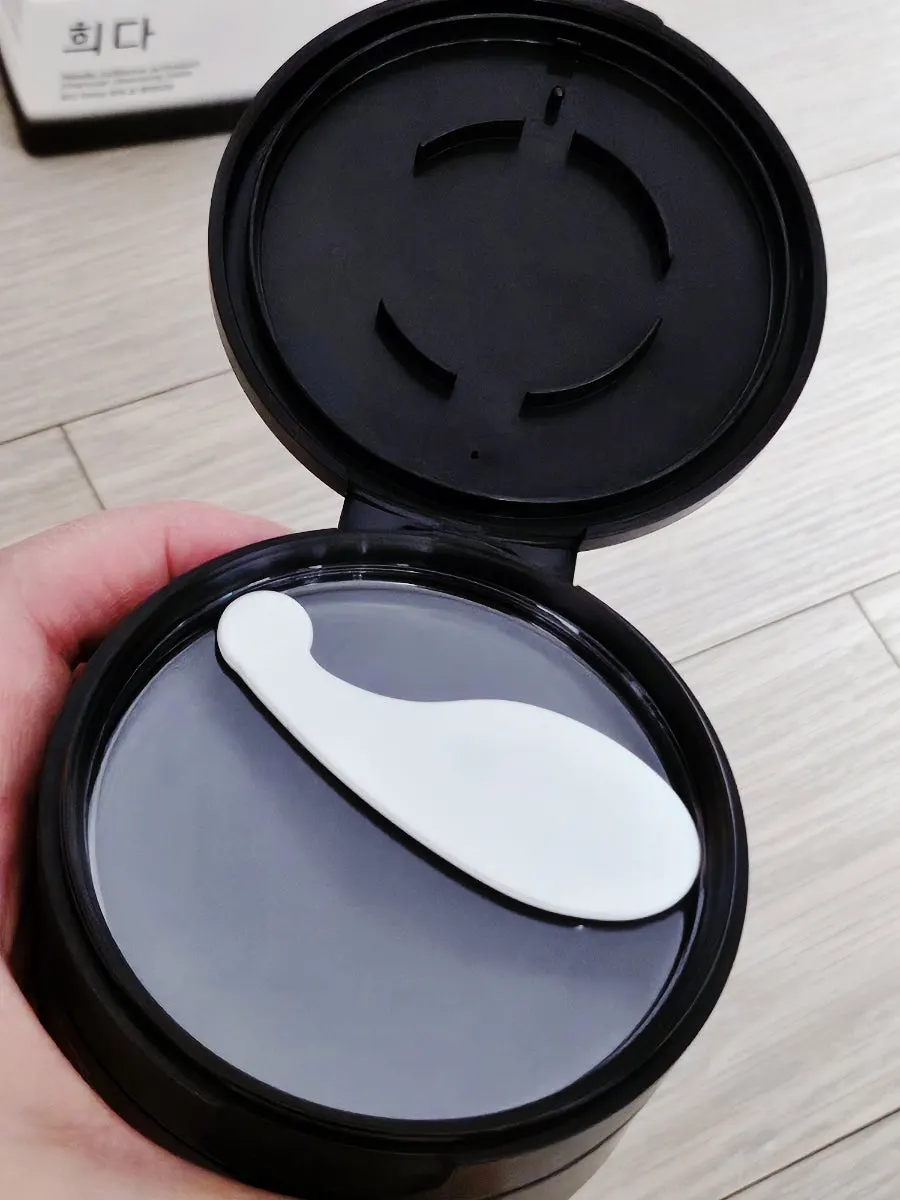 Cleansing balm for oily sensitive skin: HEEDA Jirisan Moist Charcoal