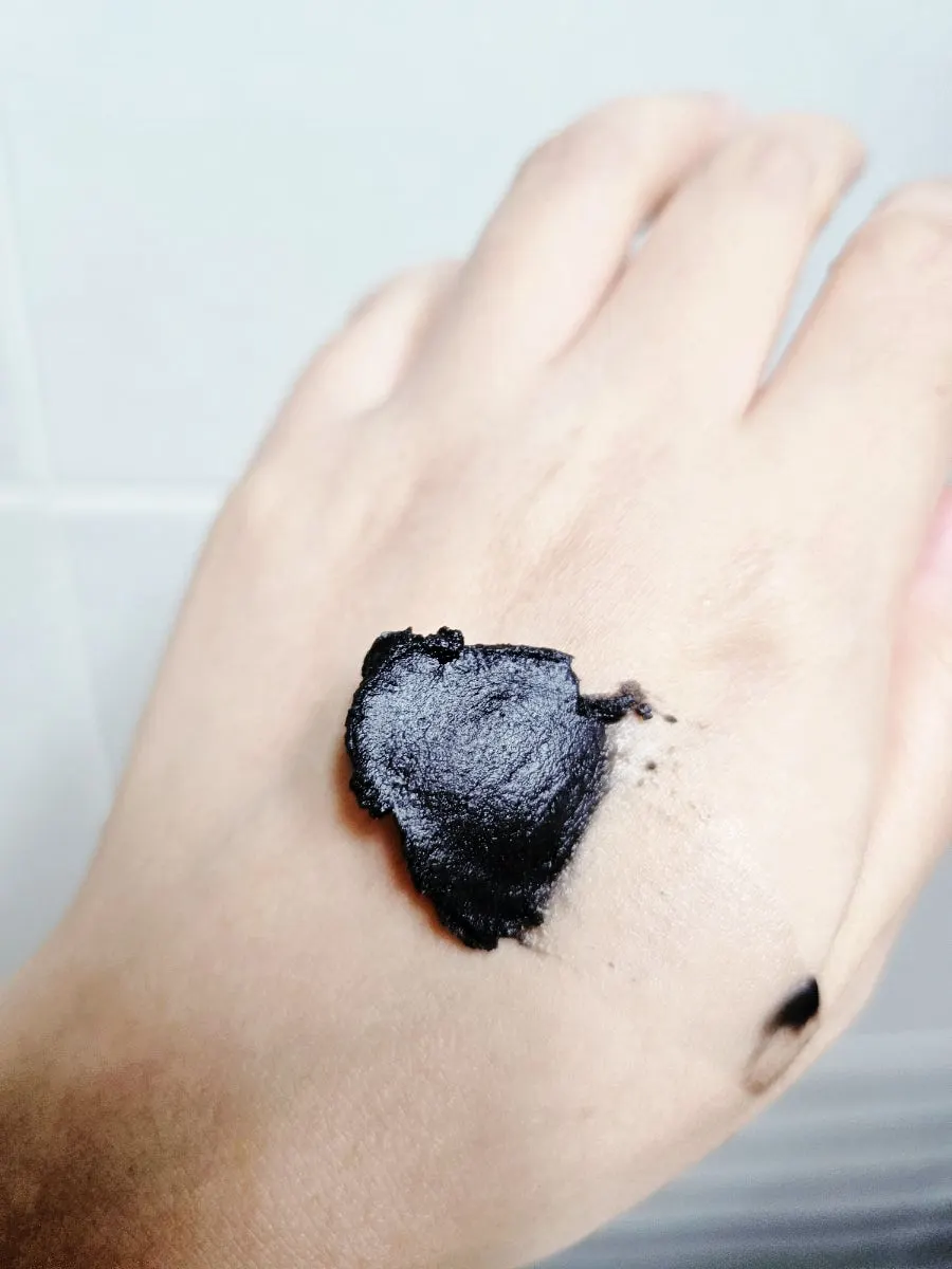 Cleansing balm for oily sensitive skin: HEEDA Jirisan Moist Charcoal