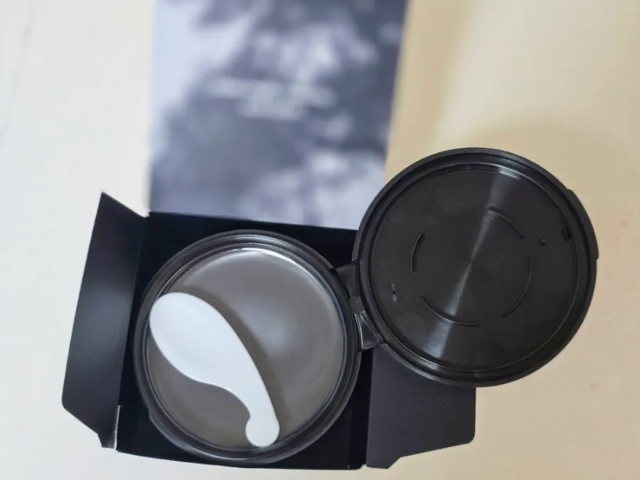 Cleansing balm for sensitive skin: HEEDA Jirisan Charcoal Balm