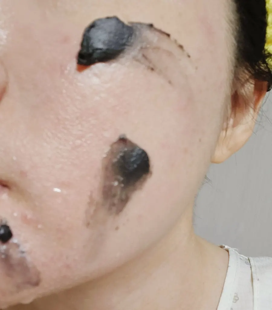 Cleansing balm for oily sensitive skin: HEEDA Jirisan Moist Charcoal