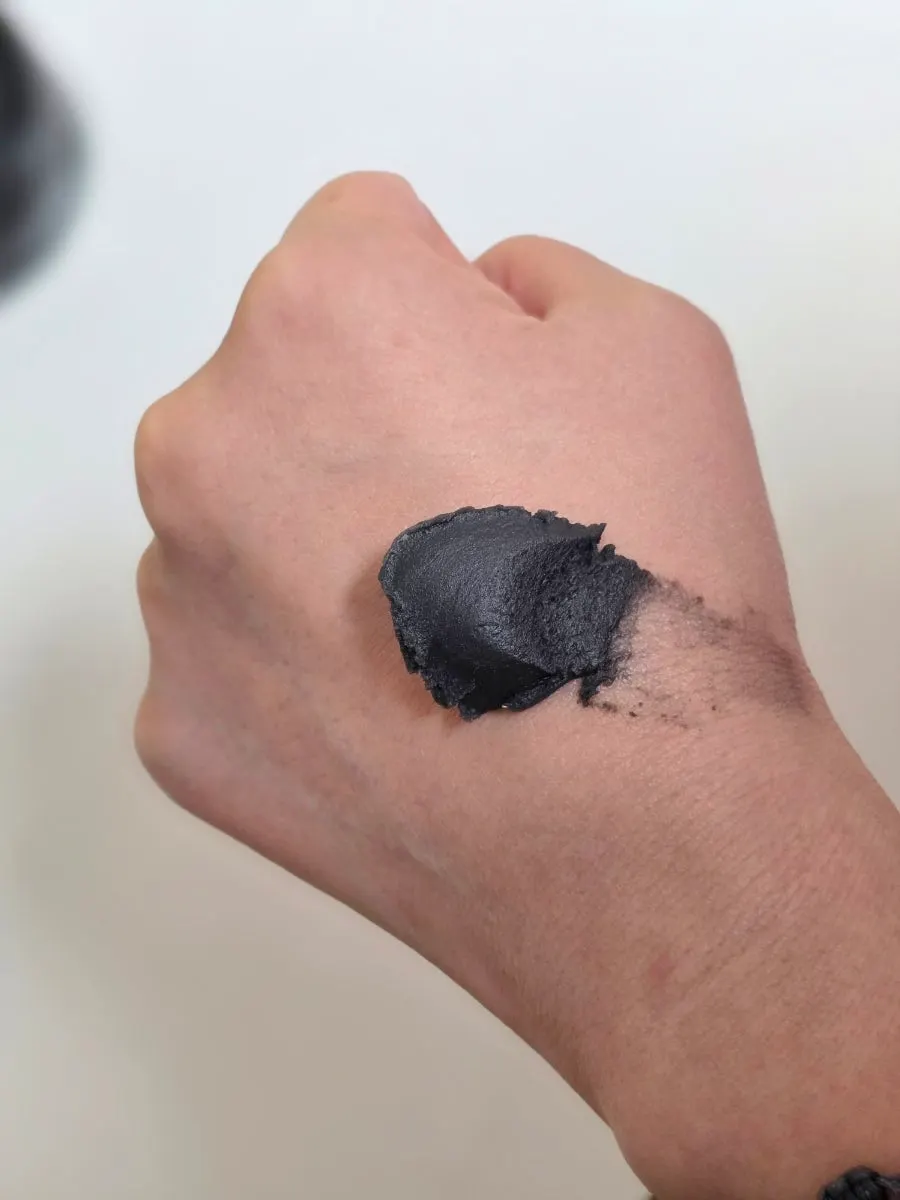 Cleansing balm for sensitive skin: HEEDA Jirisan Charcoal Balm