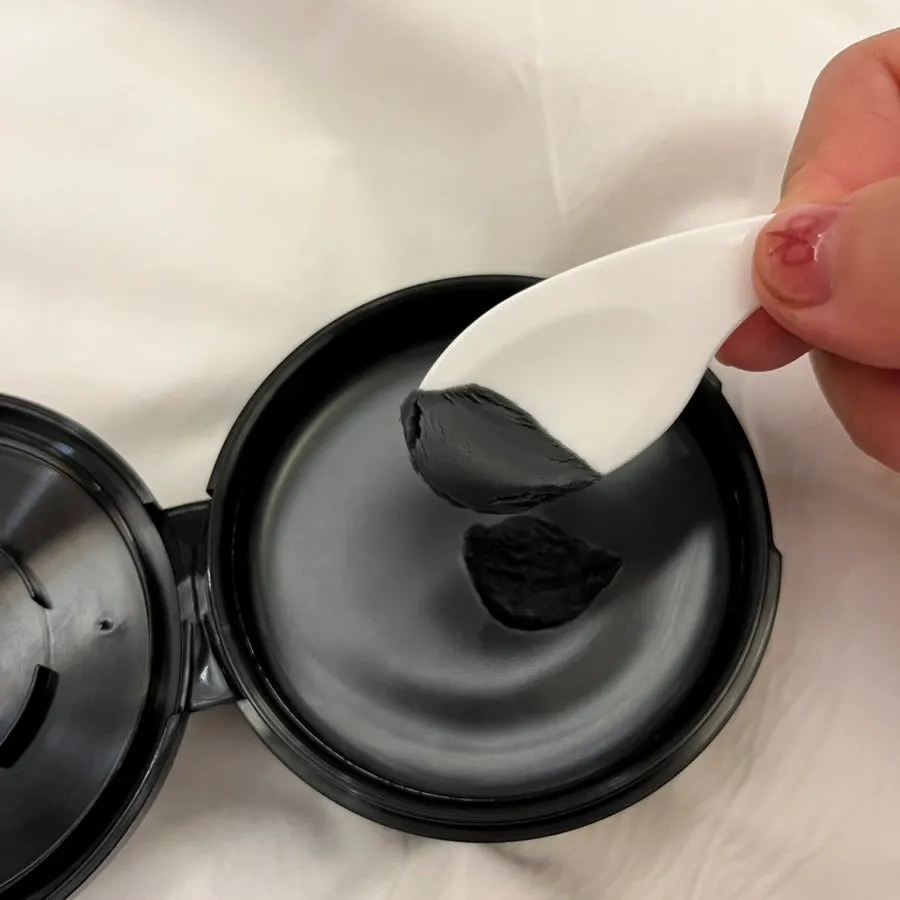 Cleansing balm for dehydrated combination skin: HEEDA Charcoal