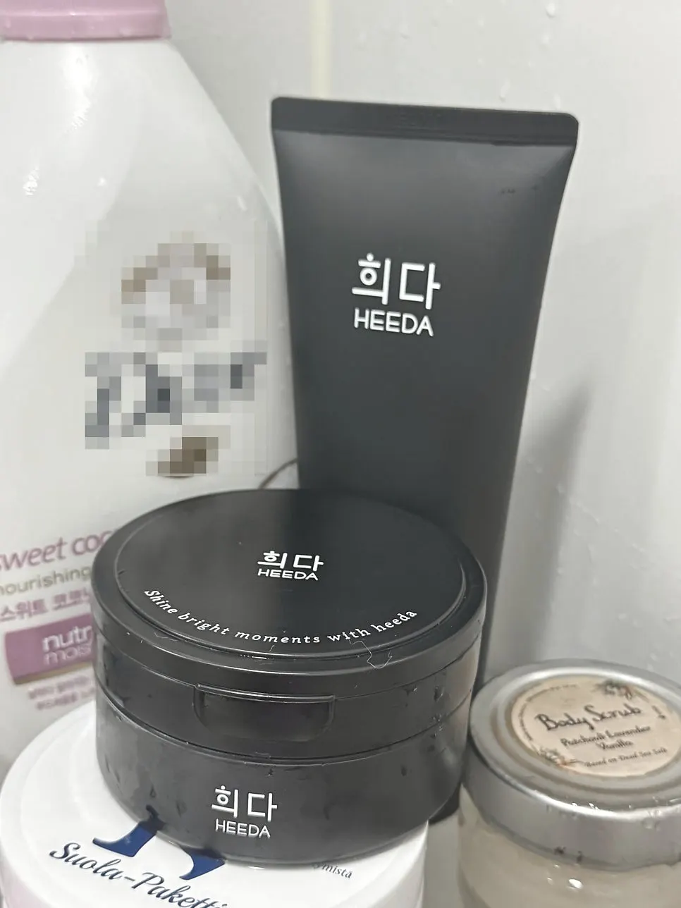 Cleansing foam for dry winter skin: HEEDA Jirisan Moist Charcoal