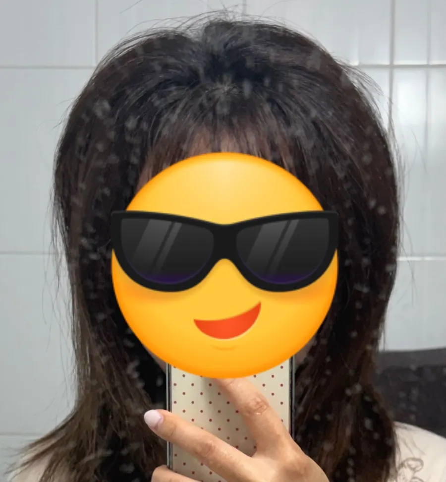 Frizzy hair before the treatment