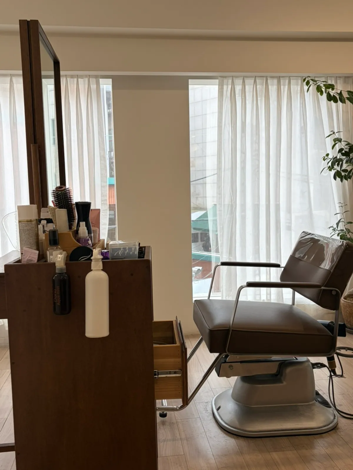 Wood-tone interior of Heeol Hair Gangnam Flagship Store