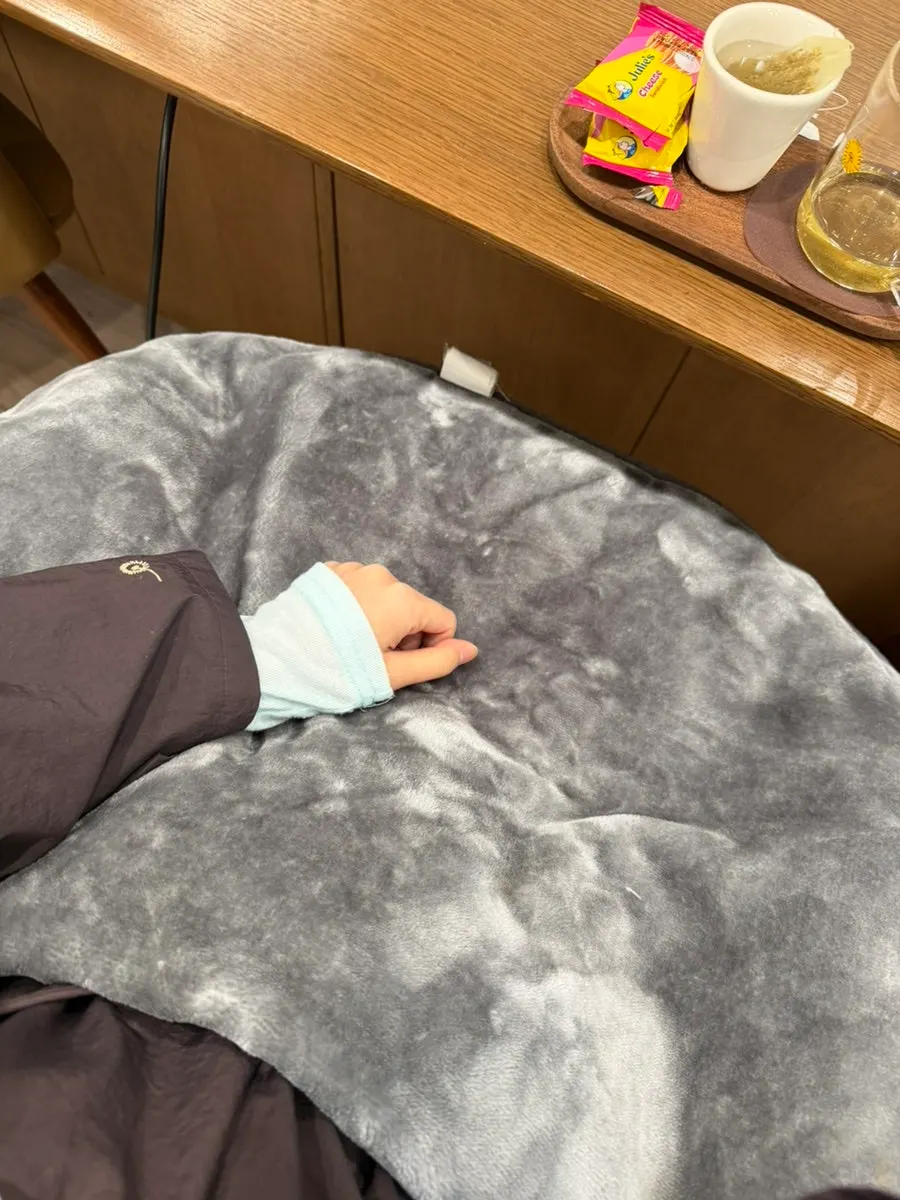 시술 중 챙겨준 담요와 좌석