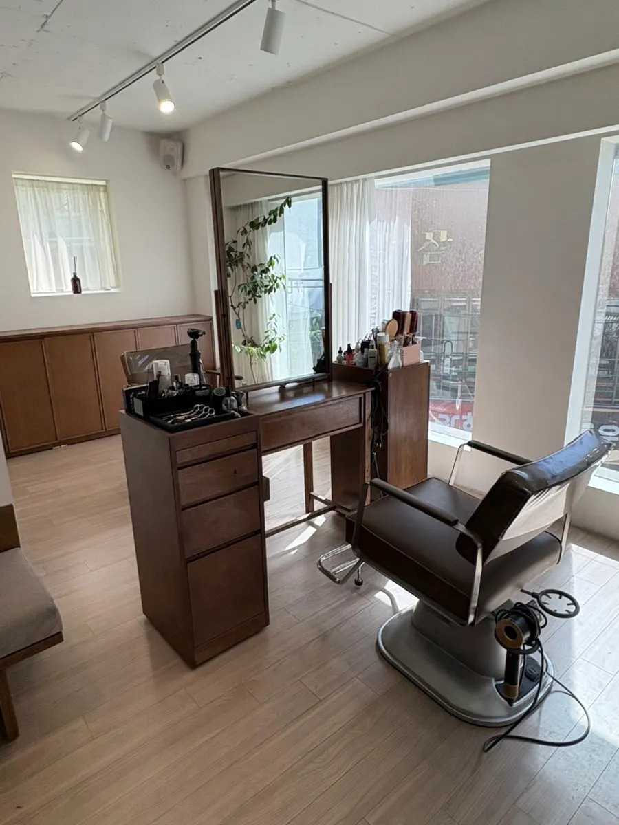 Pemandangan keseluruhan toko Heeol Hair Gangnam Flagship Store