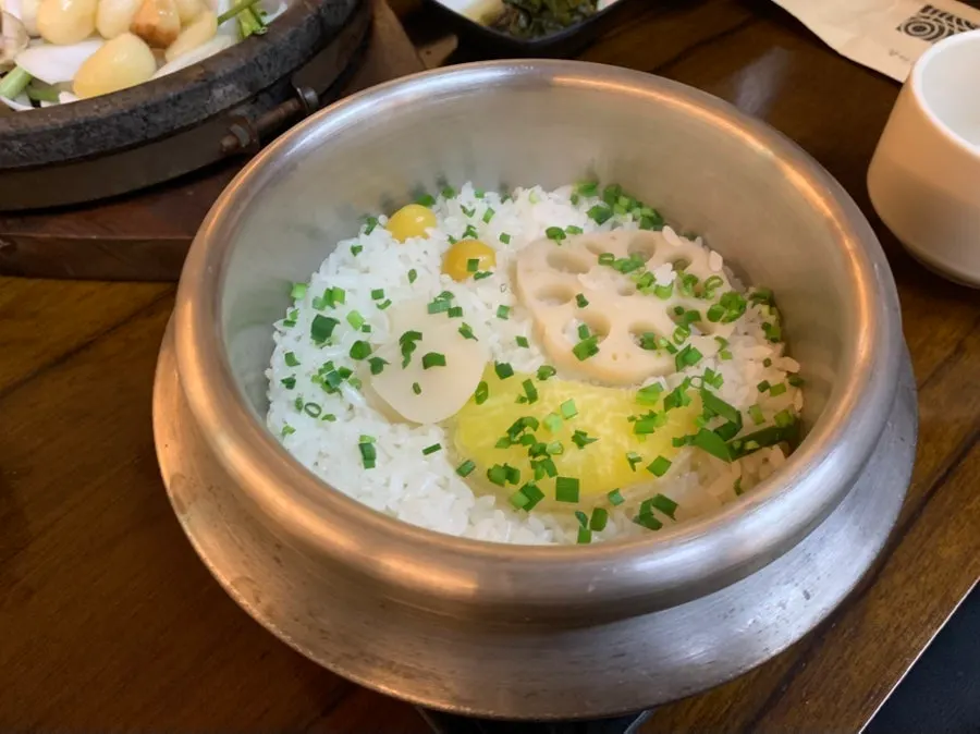 금태 두 덩이가 올라간 금태솥밥