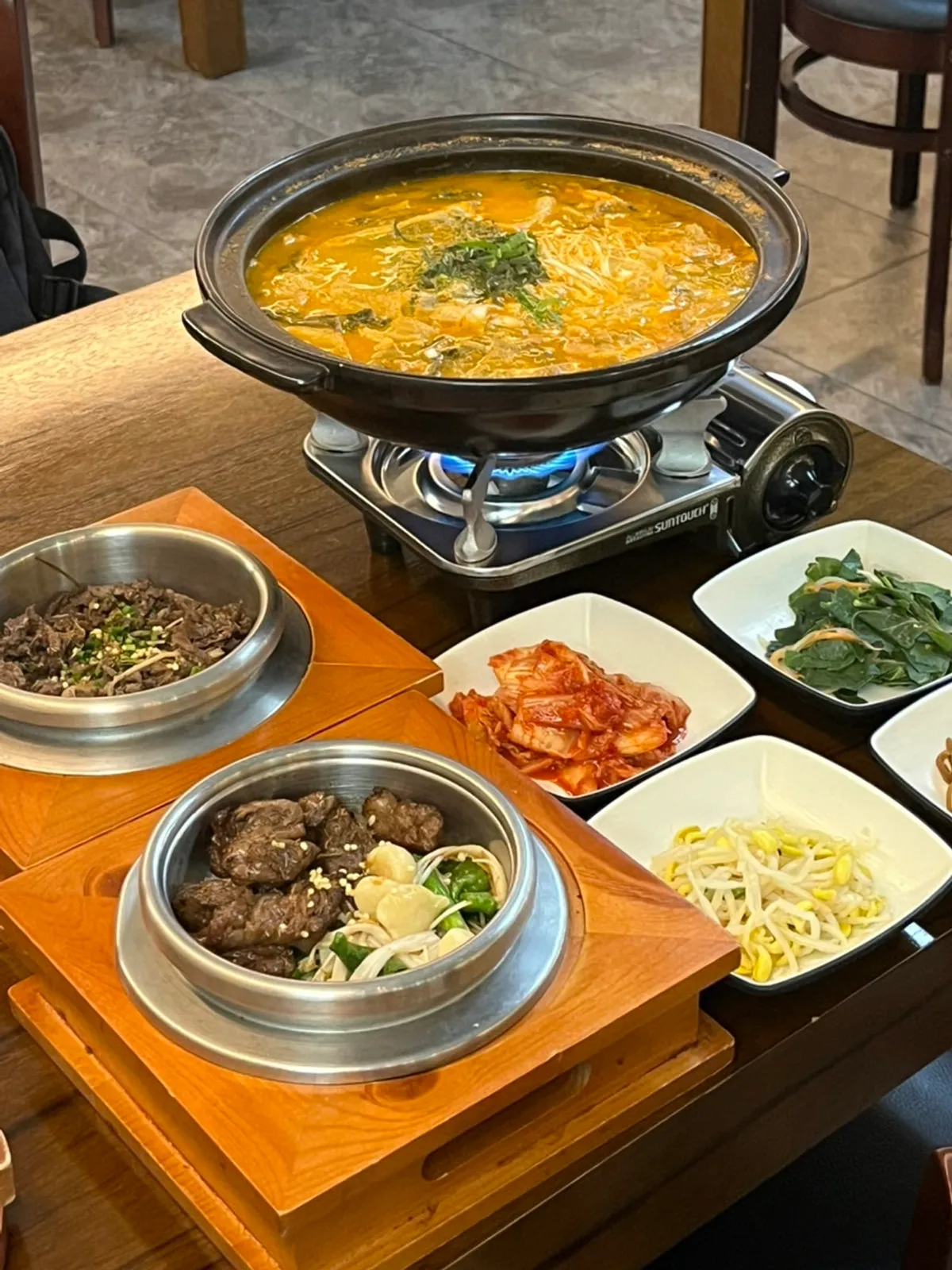 Korean table spread at Huiyeol Seocho Gyodae Branch