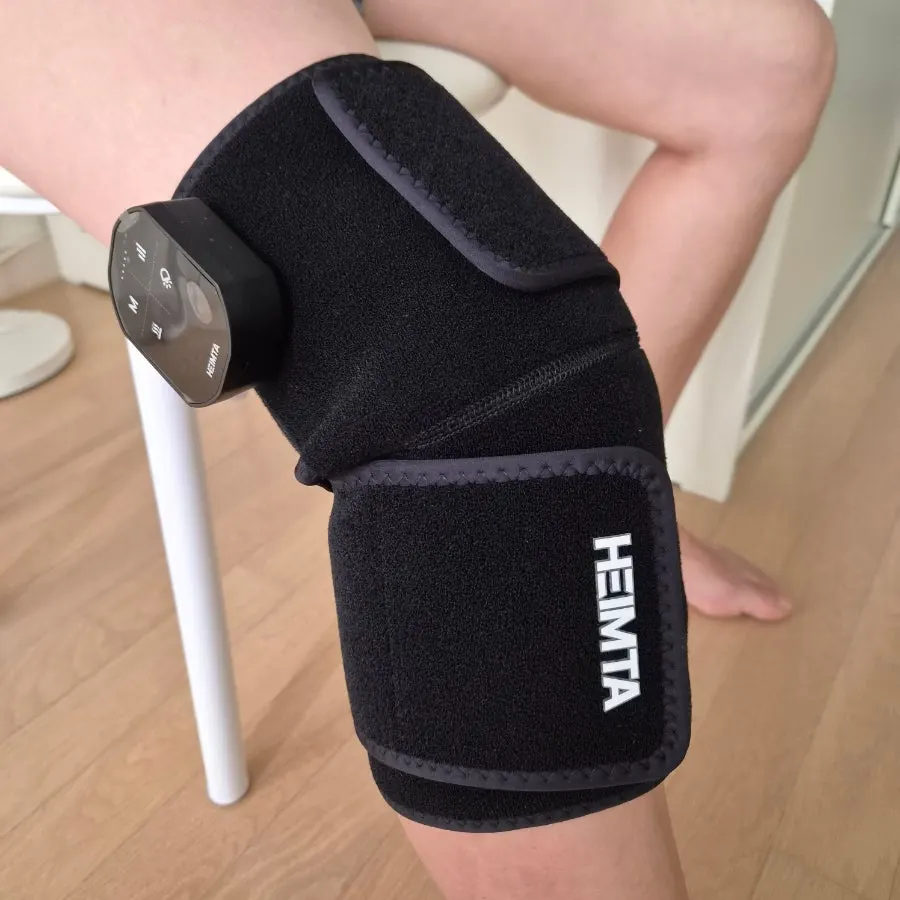 Adjustable-length velcro band