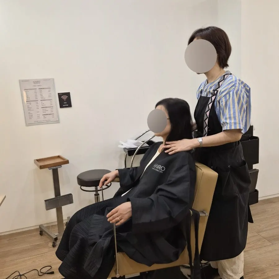 Consulting with designer koi about a bob style