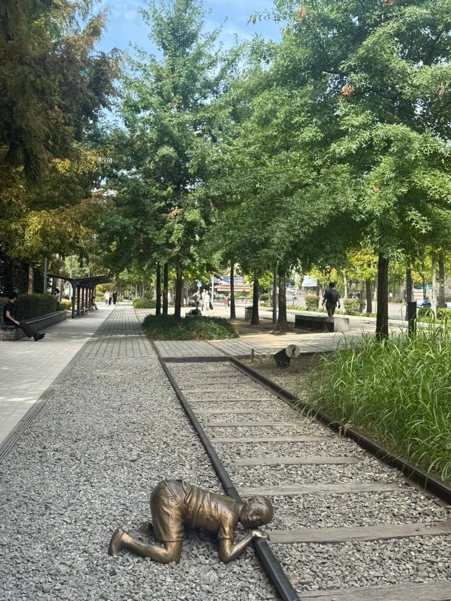 Gyeongui Line Forest Trail path near Daeheung Station and Sogang University