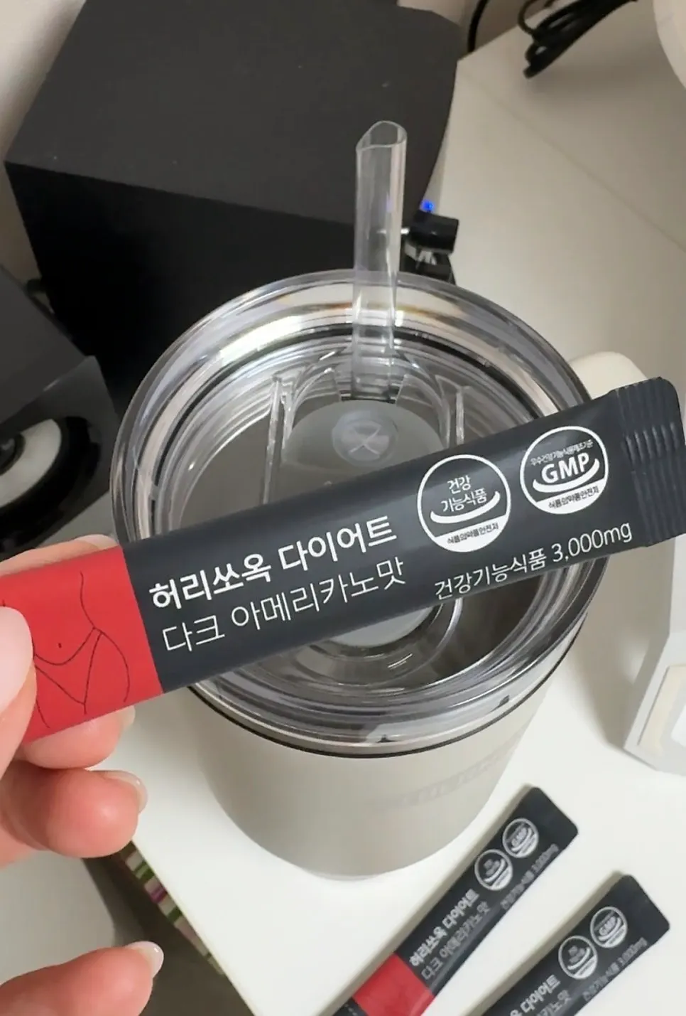 운동 갈 때 텀블러에 만들어 챙긴 커피