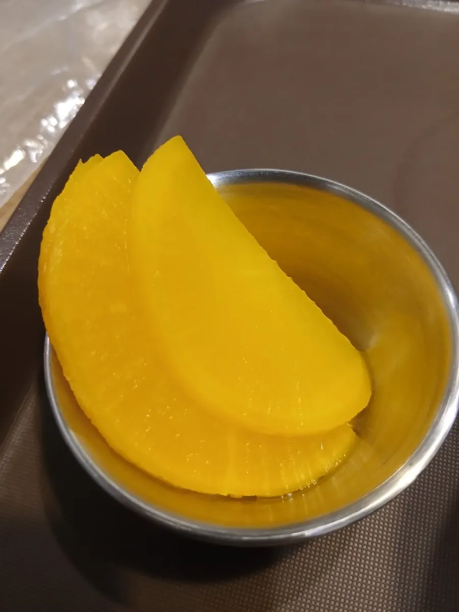 라면과 함께 나온 단무지 세트