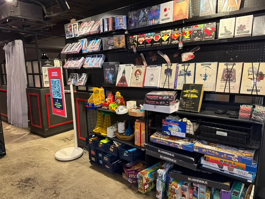 ヒーローボードゲームカフェ弘大1号店の室内空間