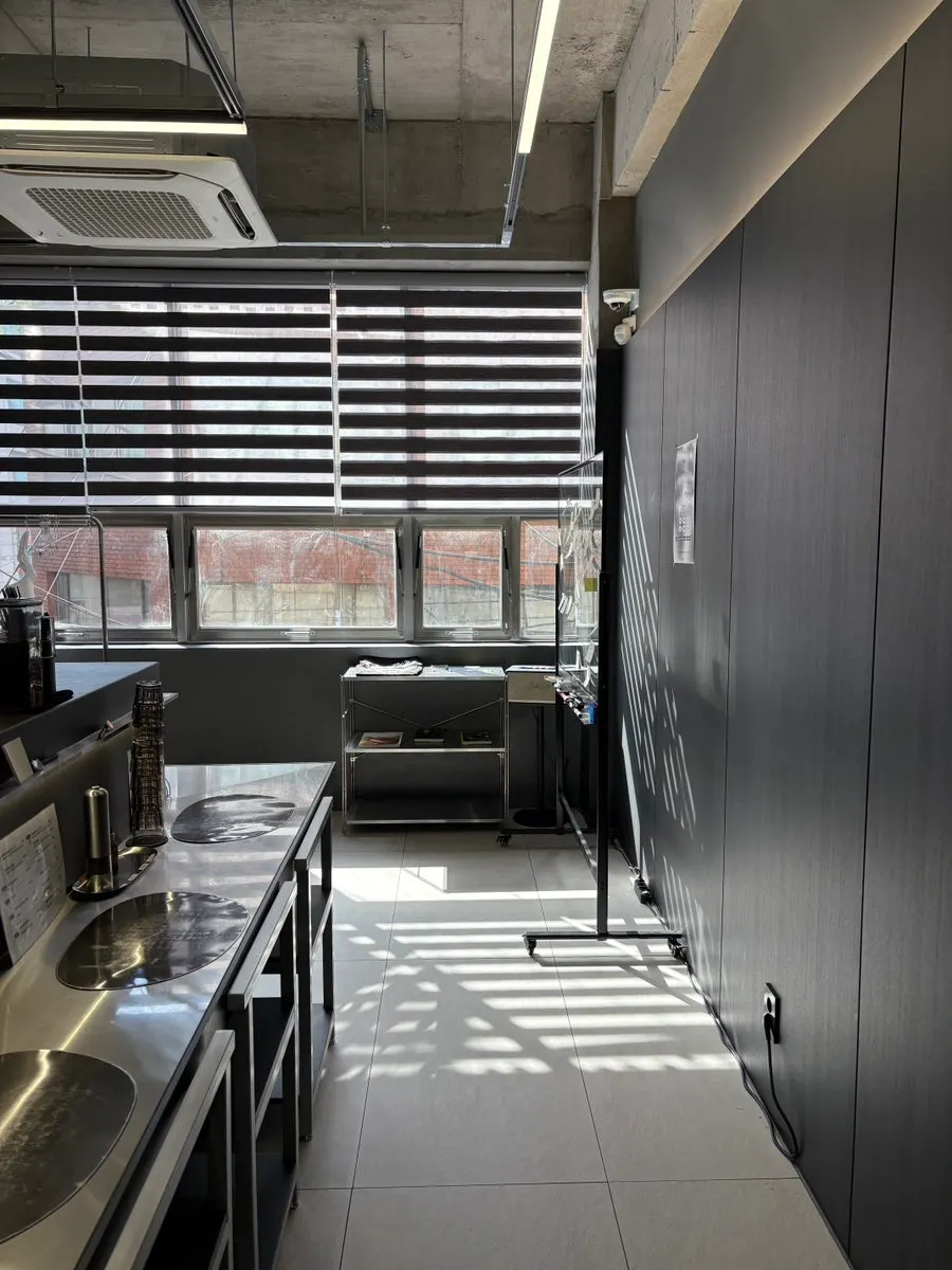The stylish dining hall of Hets Jeonpo Branch