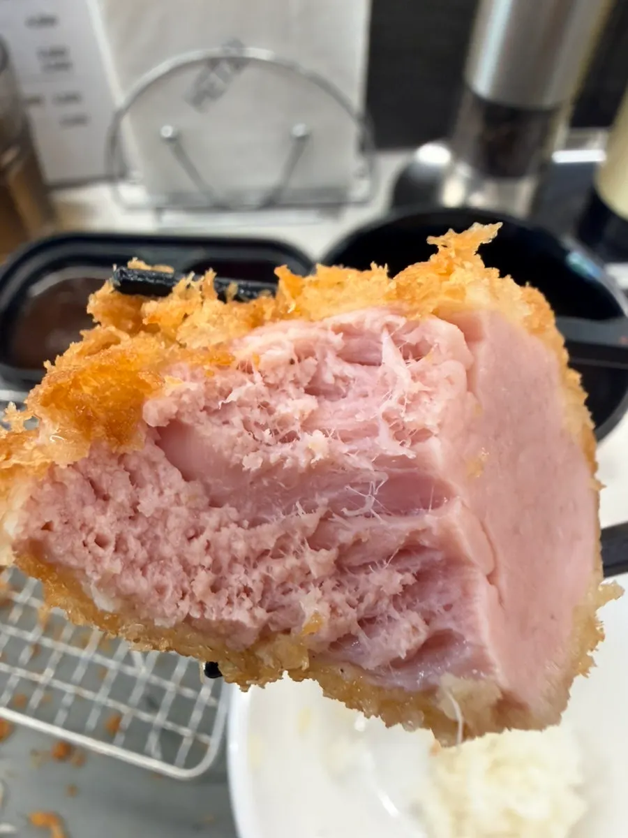 흰밥과 함께 먹는 돈카츠