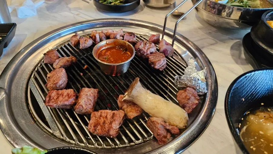 Black pork neck paired with melljeot
