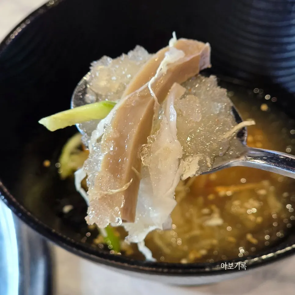Close-up of the appetite-whetting mukbap