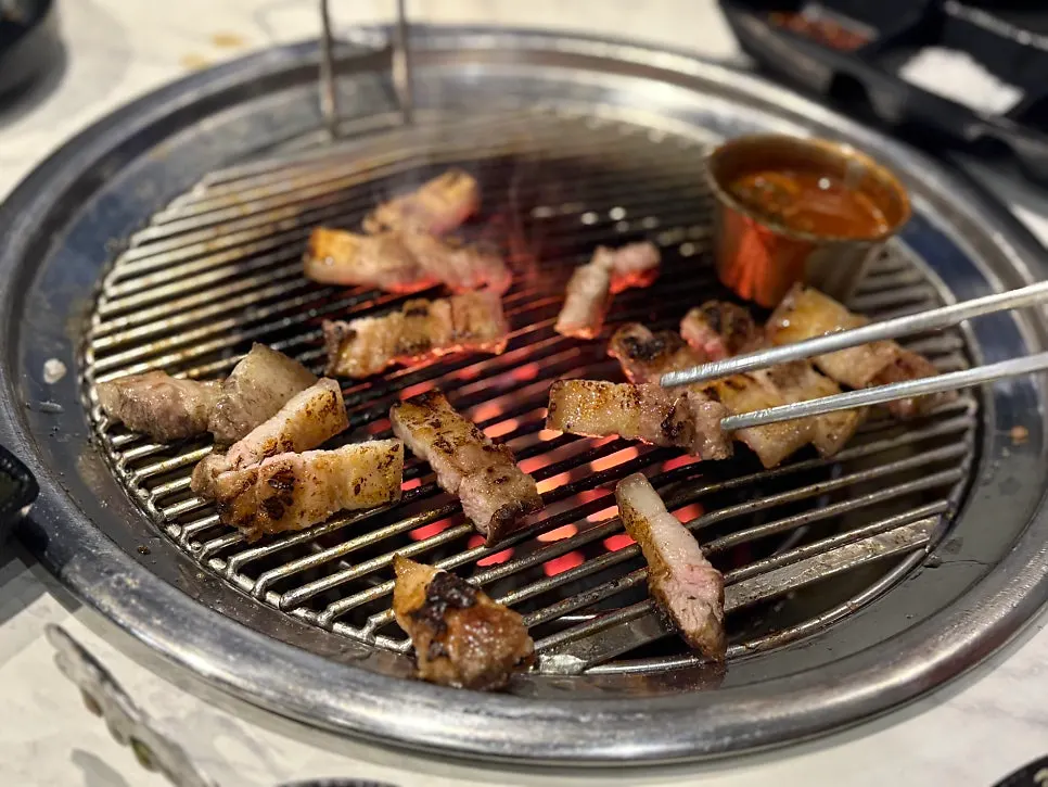 식사 마무리 테이블 모습
