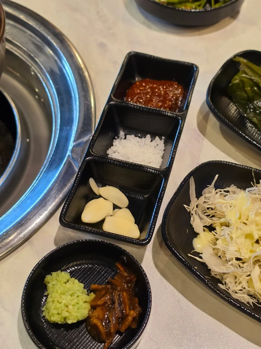 Meljeot and sauces set on the table