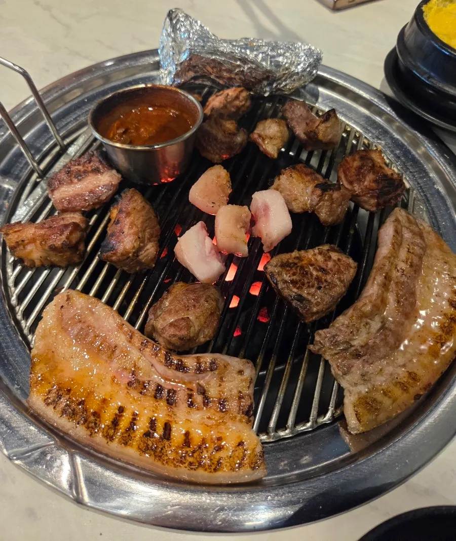 400g pork neck and 200g pork belly grilled