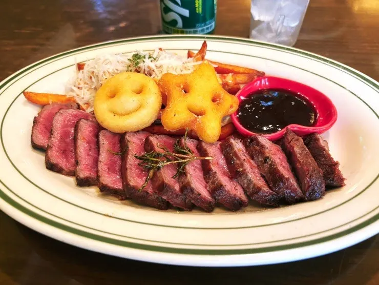A plate of Hey Joji's house steak