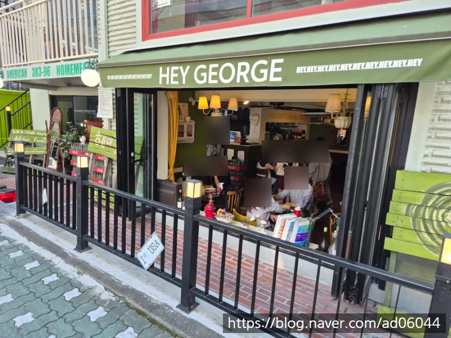 View of the front of Hey Joji in Yeonnam-dong