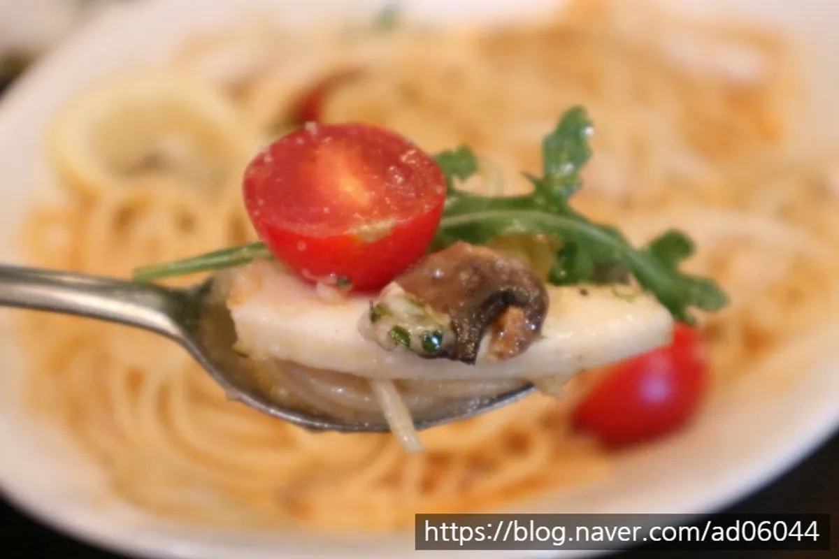 Garlic squid oil pasta loaded with squid