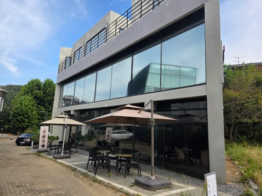 Exterior of Heuksadang café in Heyri Village, Paju