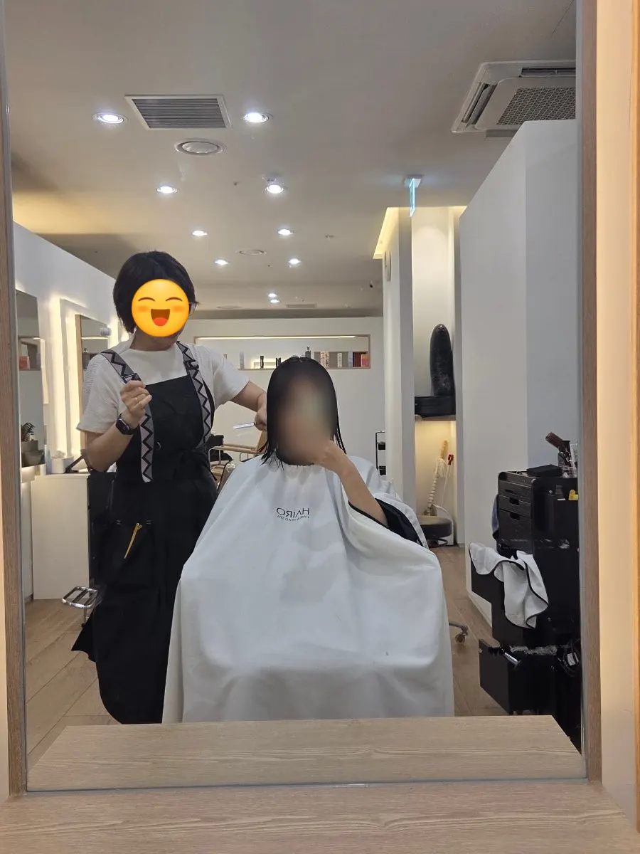 에센스까지 마무리한 모발 클리닉