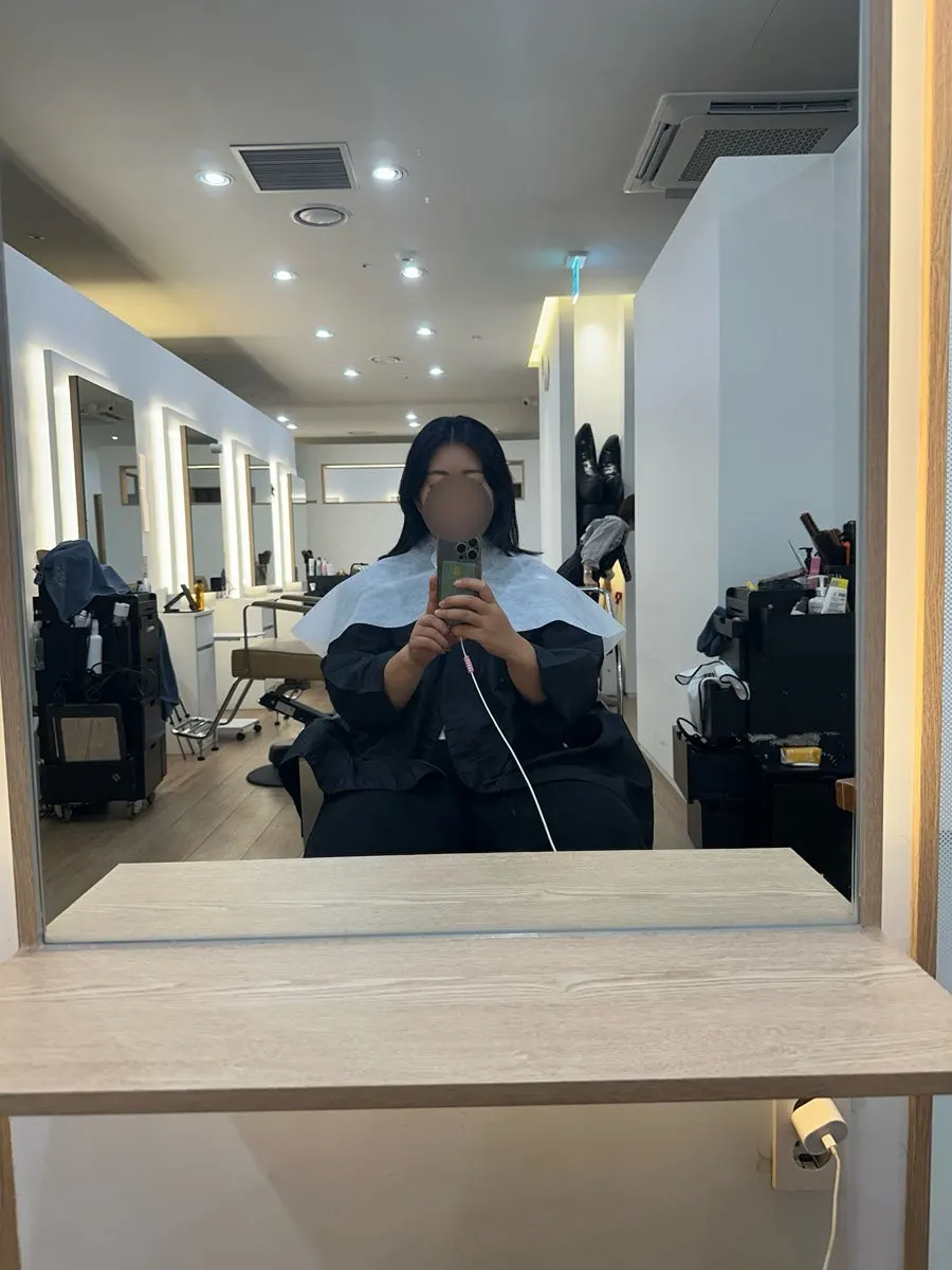Hair consultation before the cut