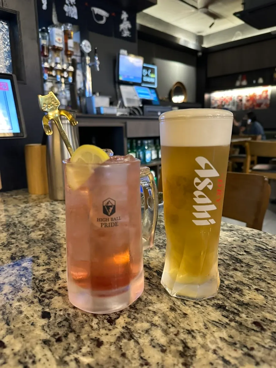 A glass of berry highball at Hiku