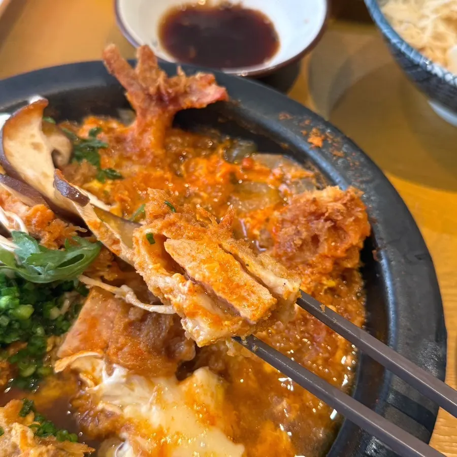 Spicy nabe set with hearty broth