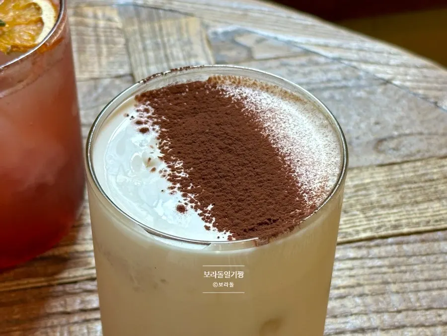 Hippy latte made with espresso slush ice