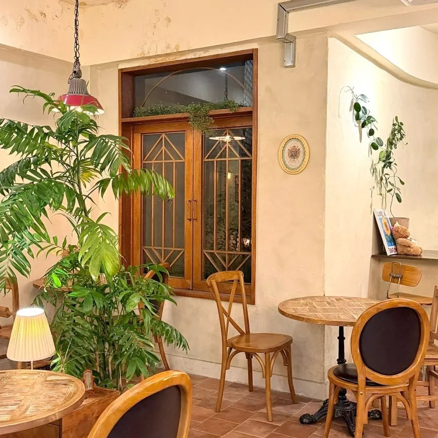 Interior space with small props at Hippy