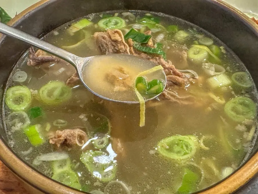 살이 많이 붙은 큰 갈비뼈