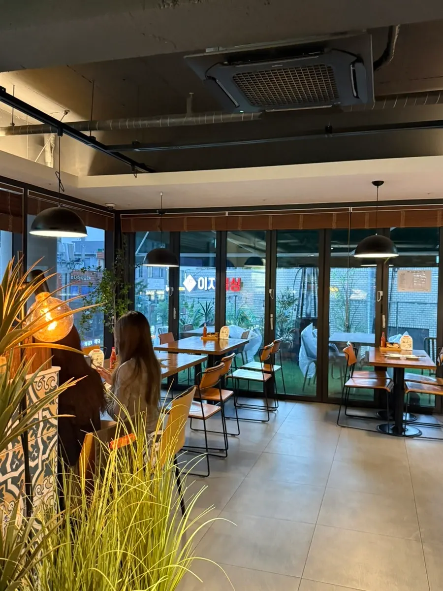 Store information for Eaters Mexican HUFS Branch
