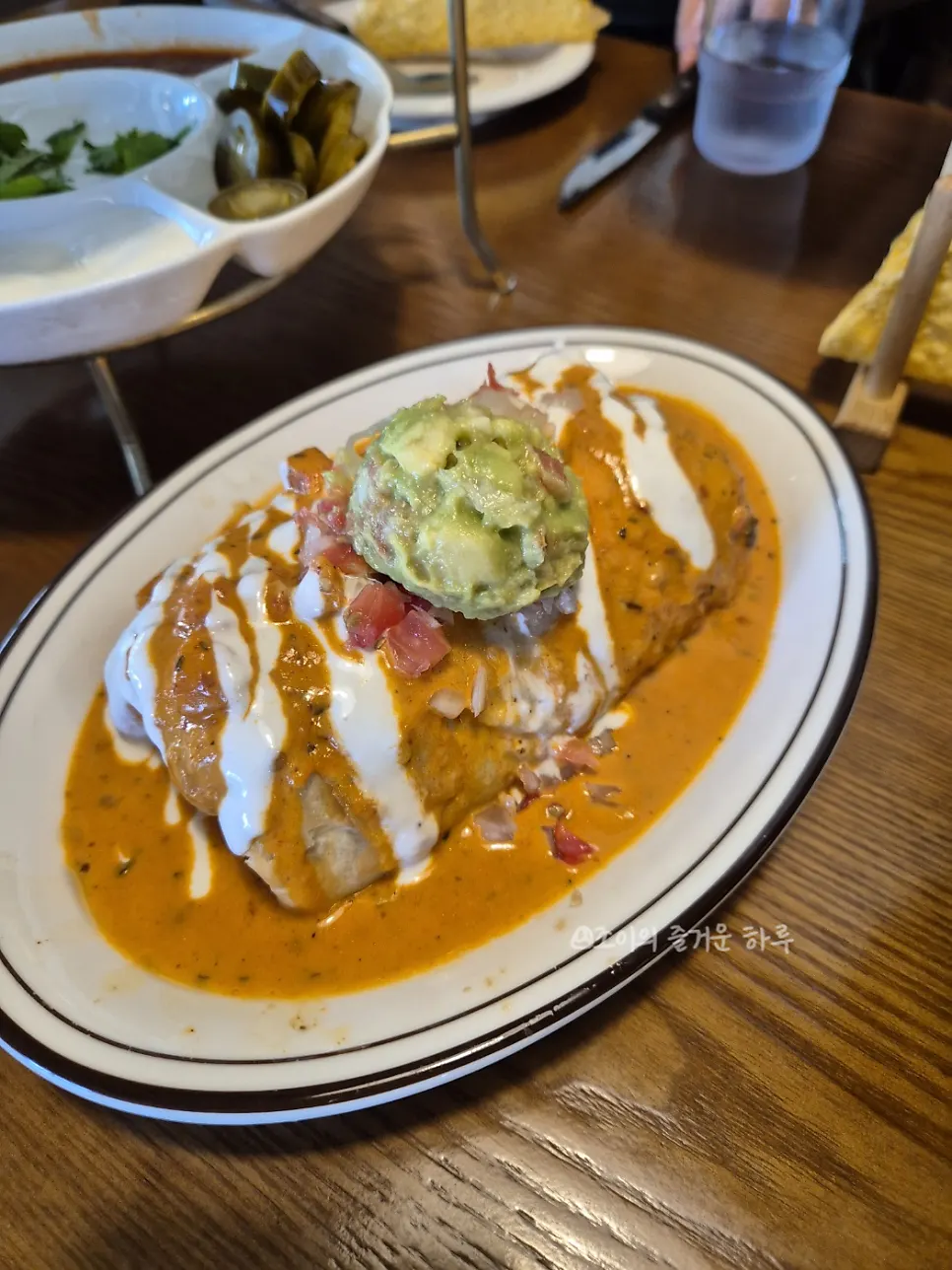 Fajita tortilla topped with ingredients