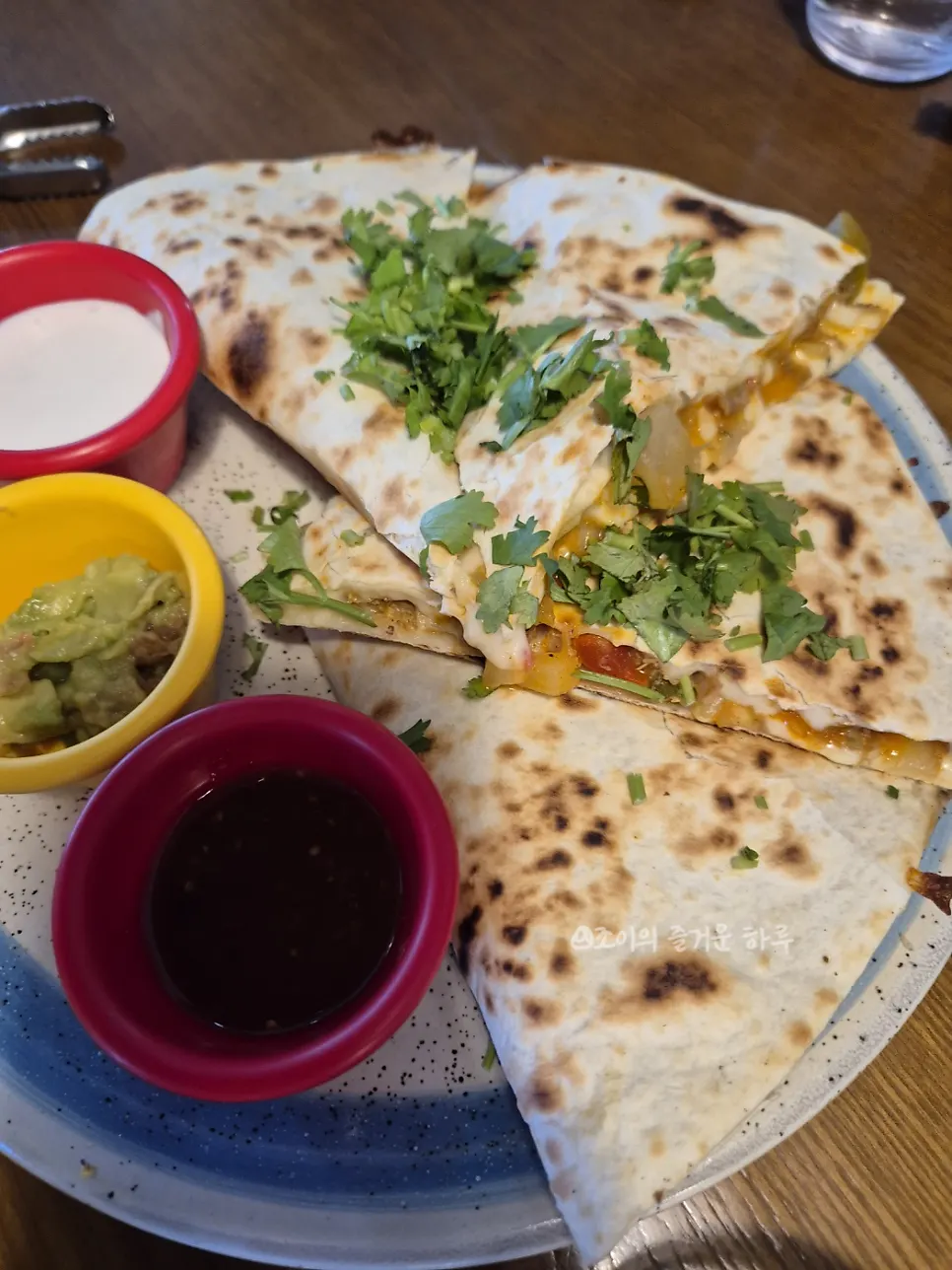 Crispy Mexican Chicken Quesadilla