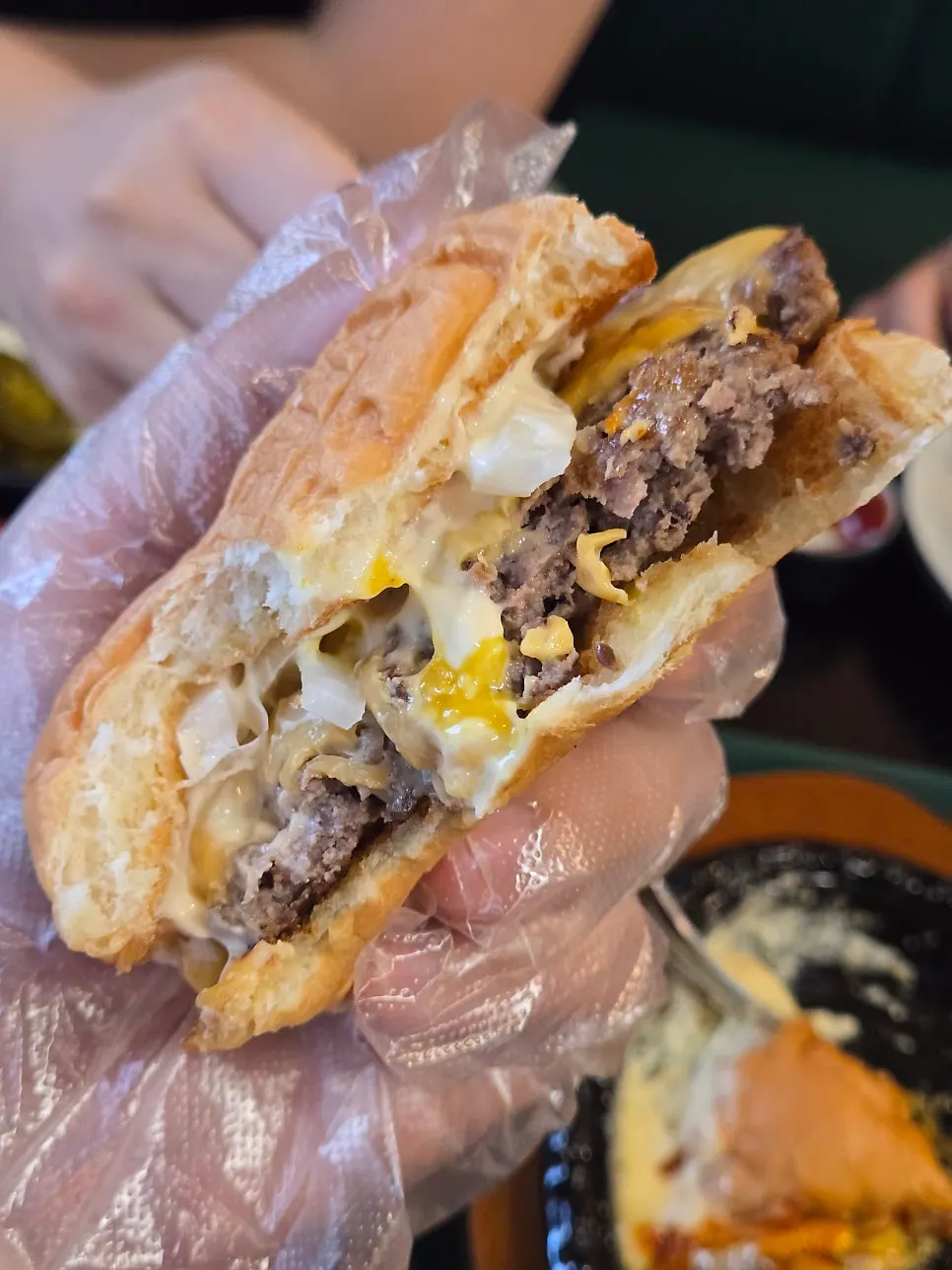Cross-section of the Shibuya Classic Burger cut in half