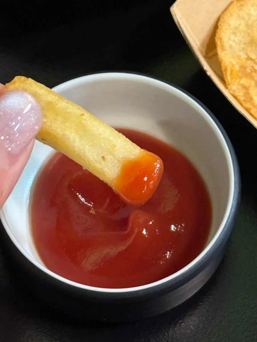 치즈가 늘어나는 치즈스틱