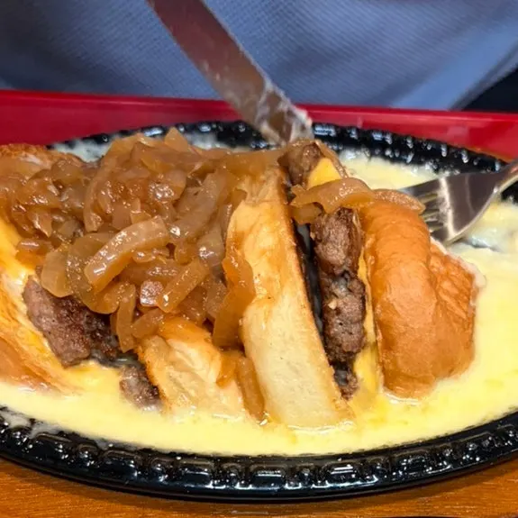 노비루치즈버거 단면