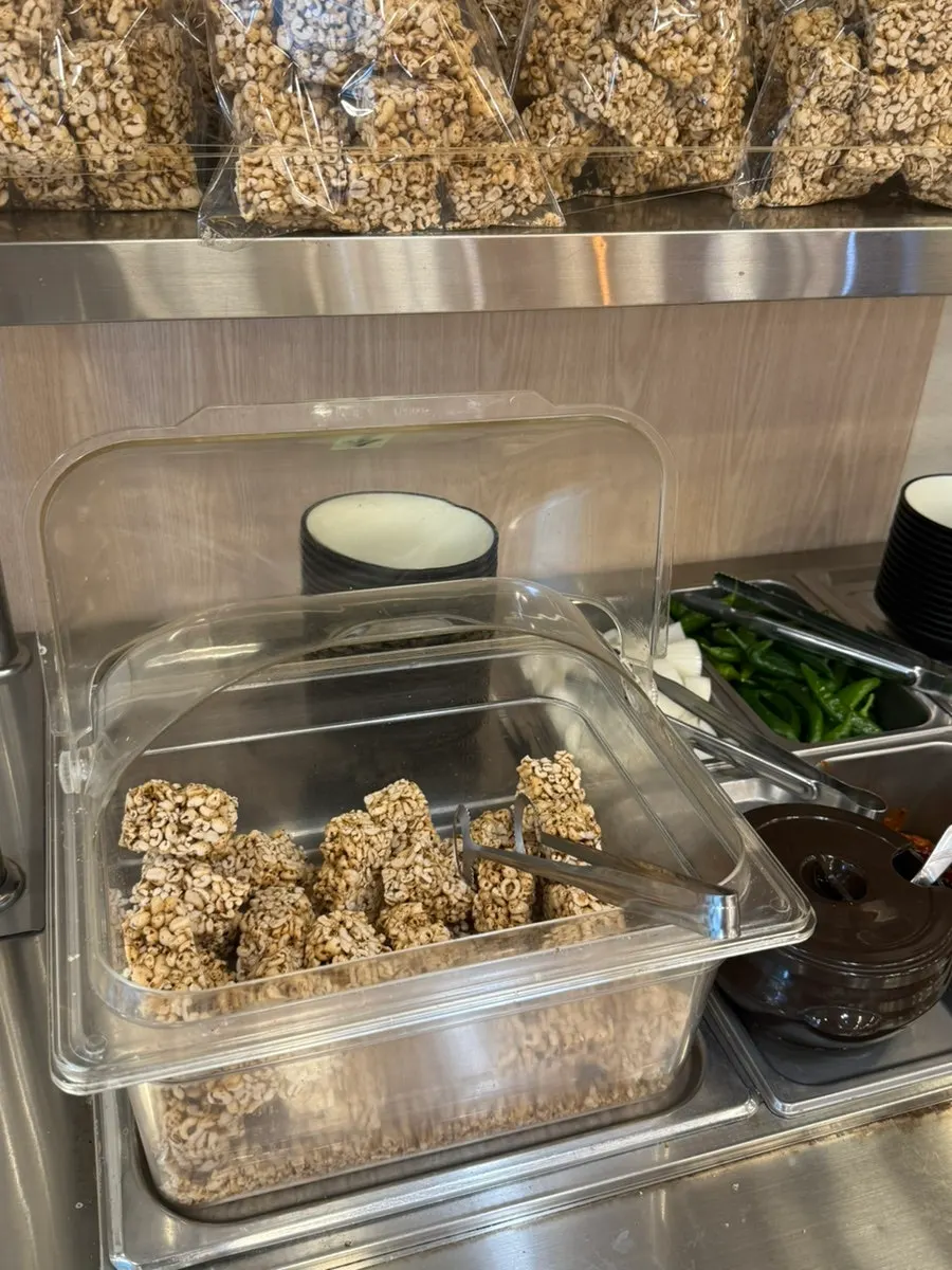 17-grain misugaru self-serve station