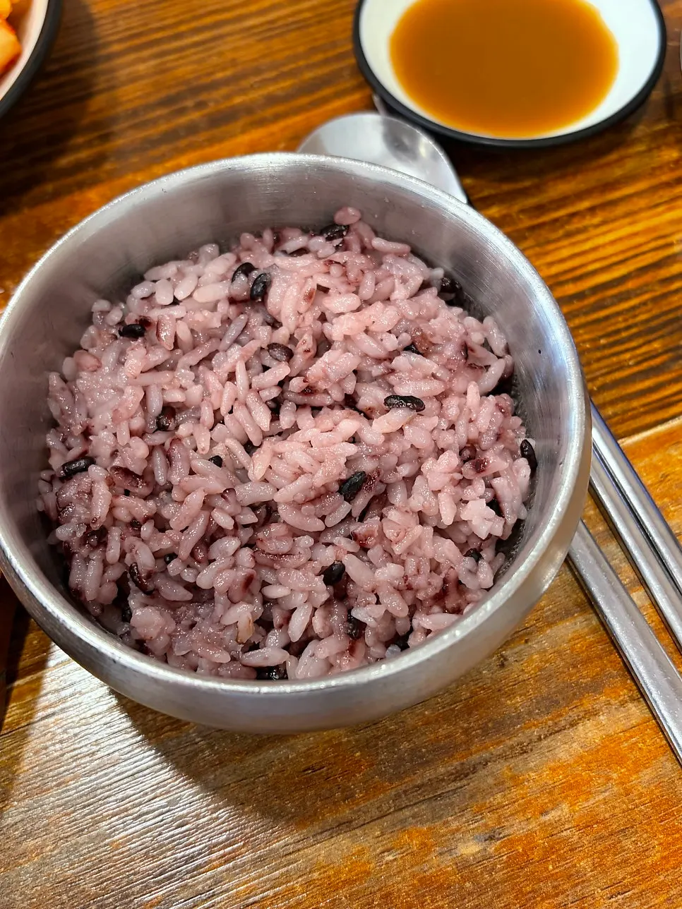 뚝배기에 나온 원기회복 왕갈비탕