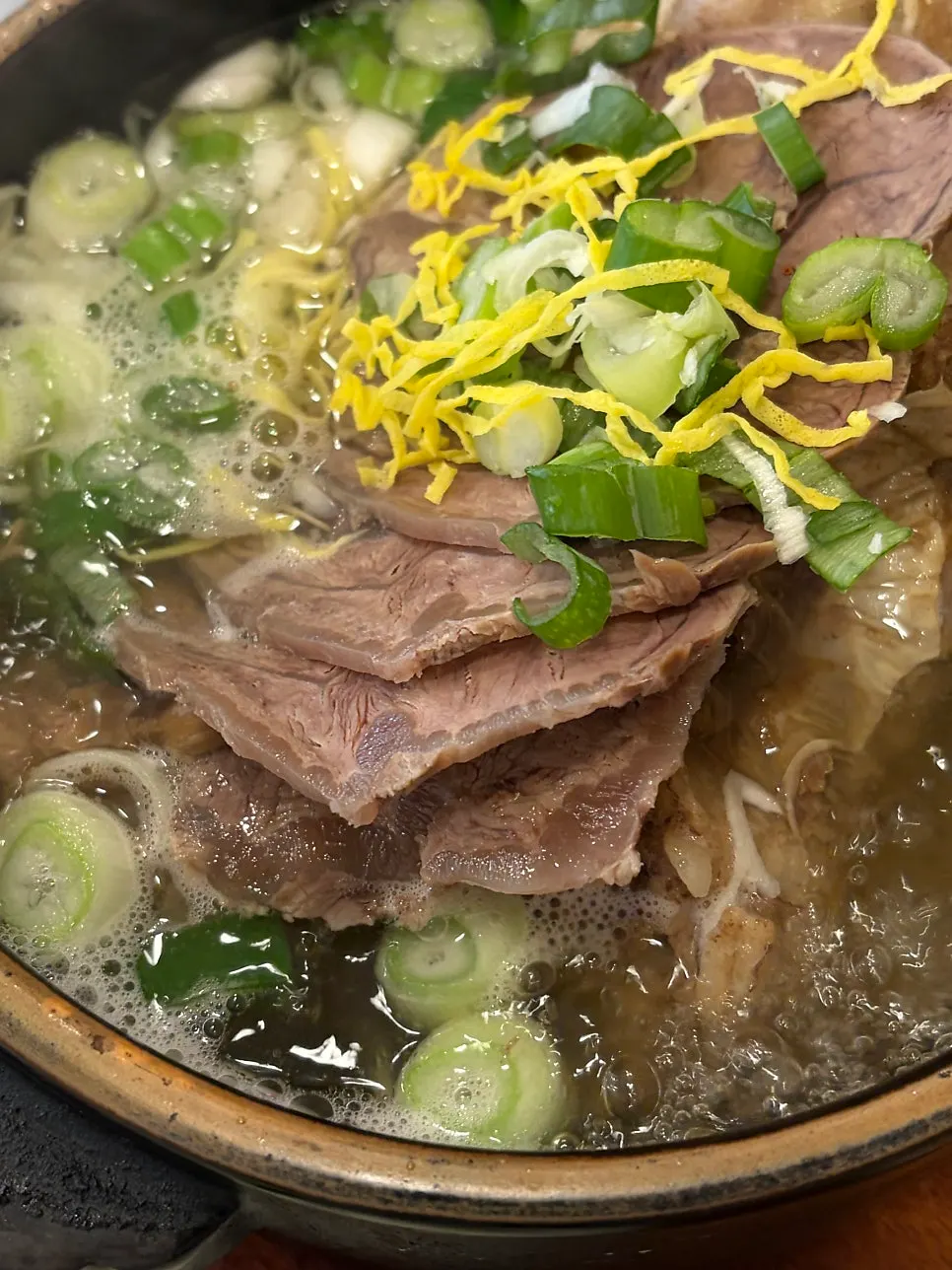 왕갈비탕 갈비 살을 발라낸 접시