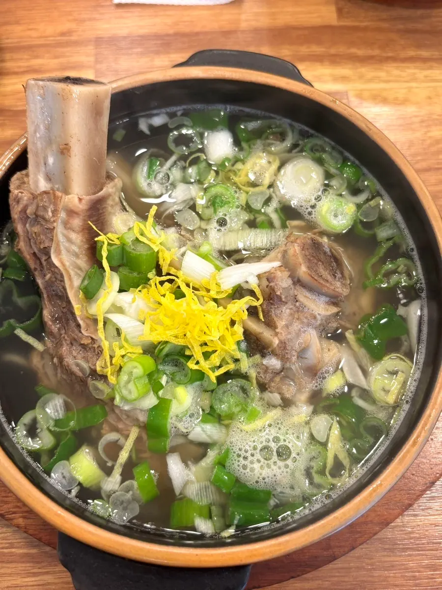 Wonkihoebok galbitang topped with two large ribs